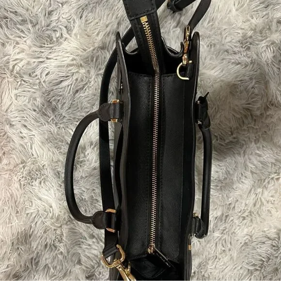 Michael Kors Black Leather Medium East West Dillon Tote w/ cross body strap - Picture 8 of 13